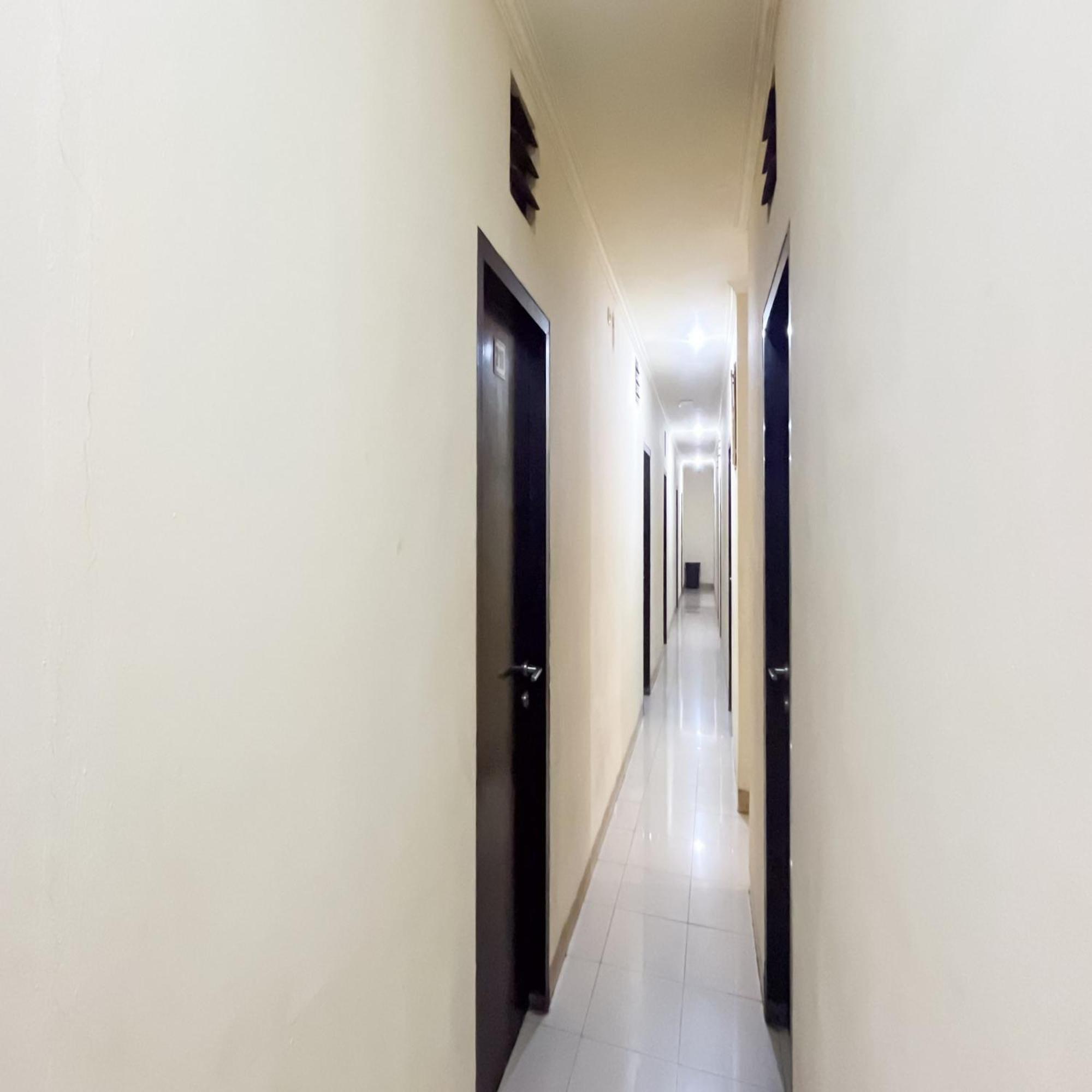 Arcadia Rooms Redpartner จาการ์ตา ภายนอก รูปภาพ