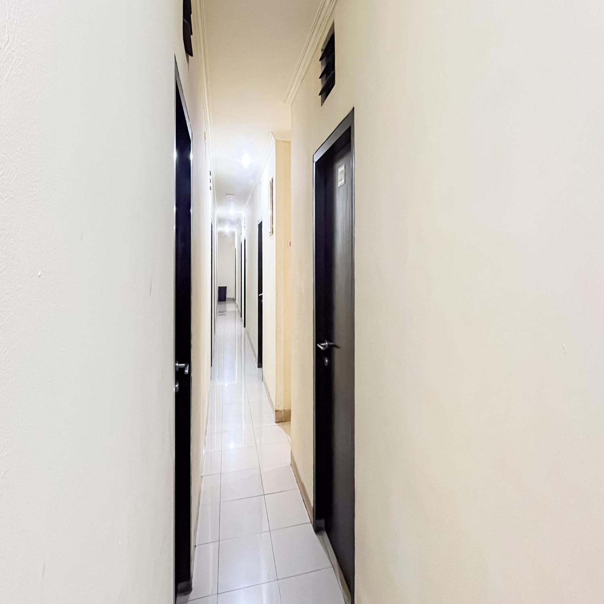 Arcadia Rooms Redpartner จาการ์ตา ภายนอก รูปภาพ