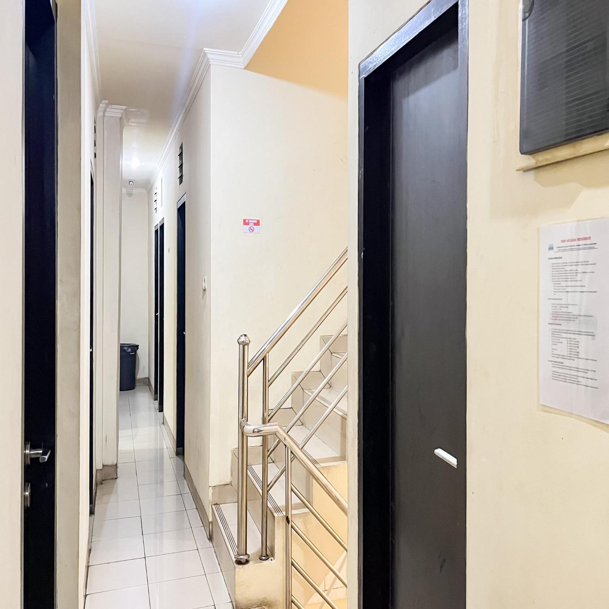 Arcadia Rooms Redpartner จาการ์ตา ภายนอก รูปภาพ