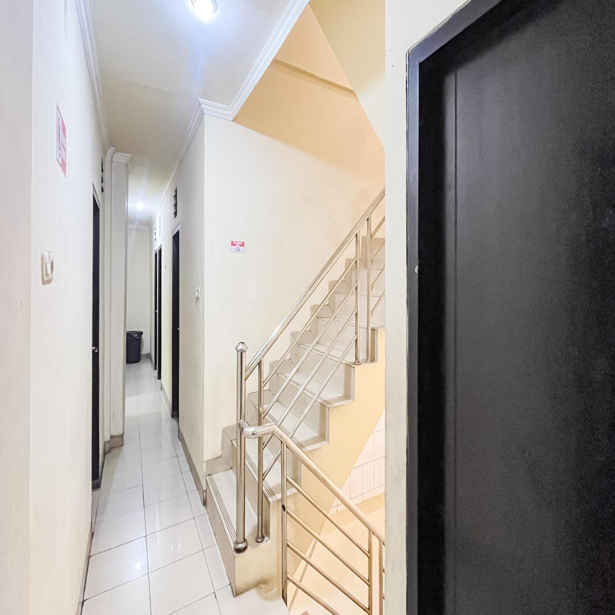 Arcadia Rooms Redpartner จาการ์ตา ภายนอก รูปภาพ